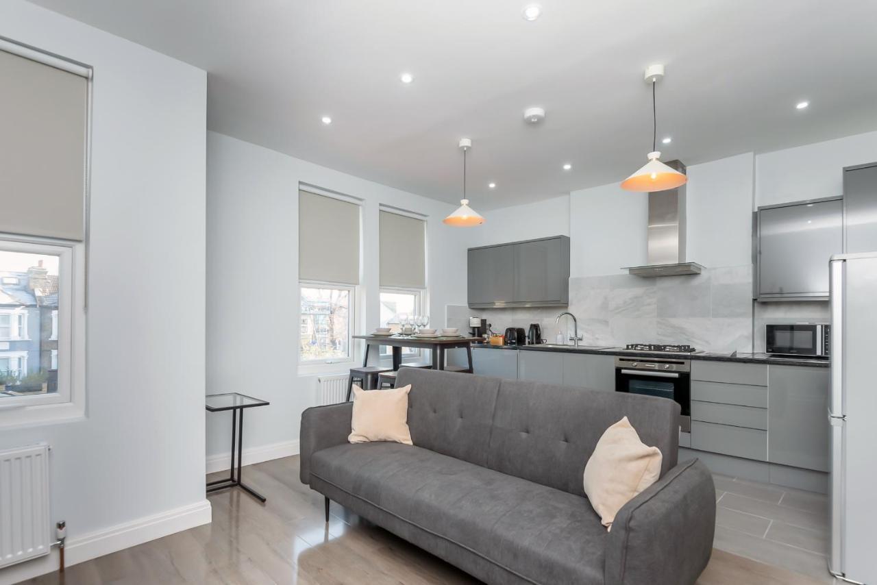 Taylor'S Apartment Wimbledon Londra Esterno foto